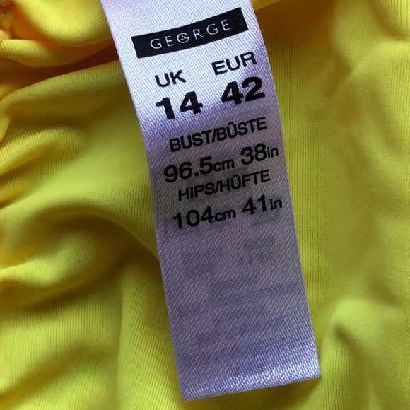 NWOT Lemon Triangle String Bikini Top - Picture 4 of 7